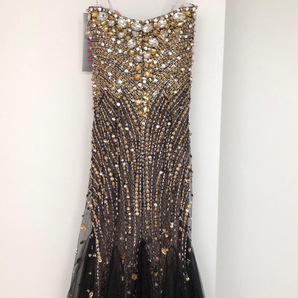 Jovani Dress, size 2 - Picture 8 of 10